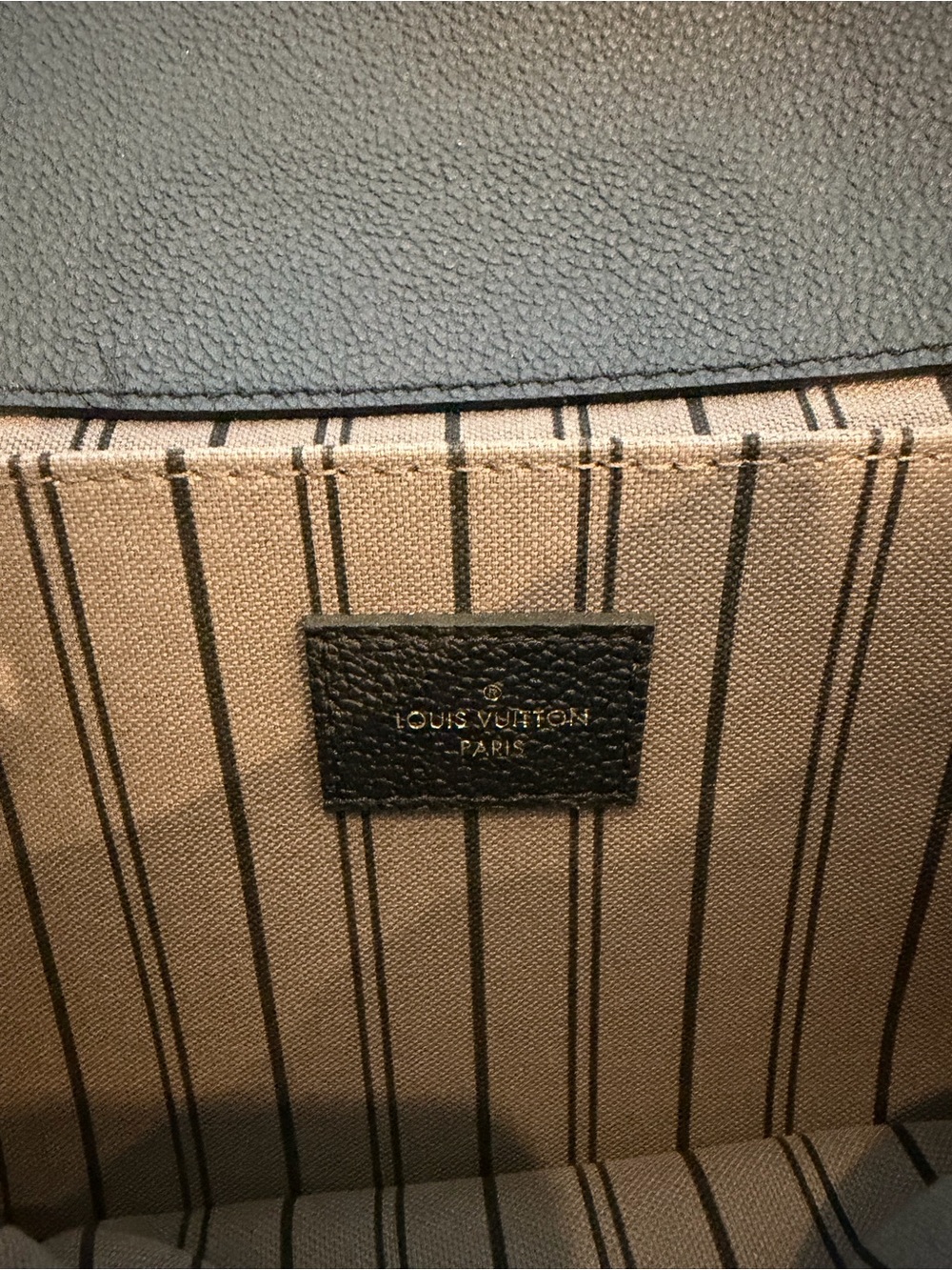 Louis Vuitton Black Pochette Métis Monogram Crossbody - Picture 5 of 8